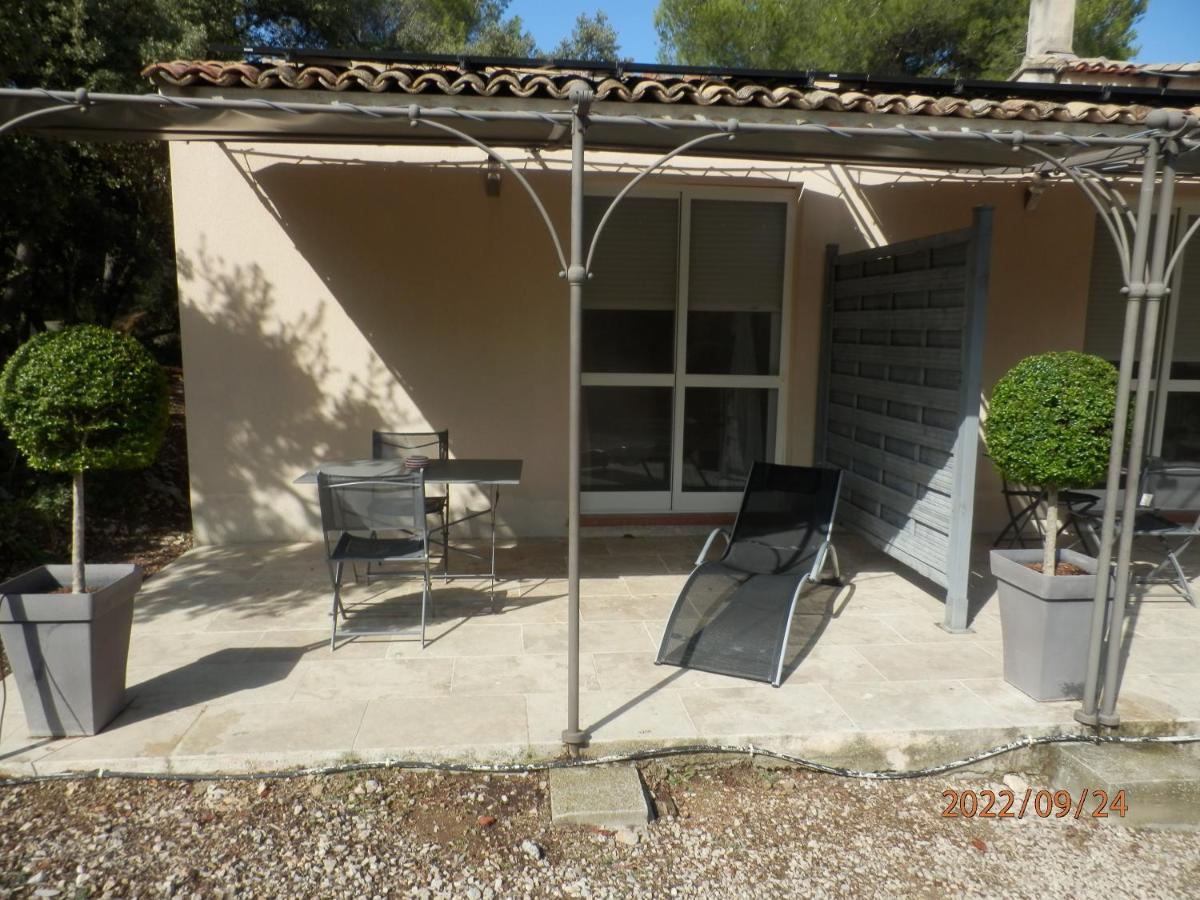 Mas Les Vieux Chenes Bed & Breakfast Lambesc Luaran gambar