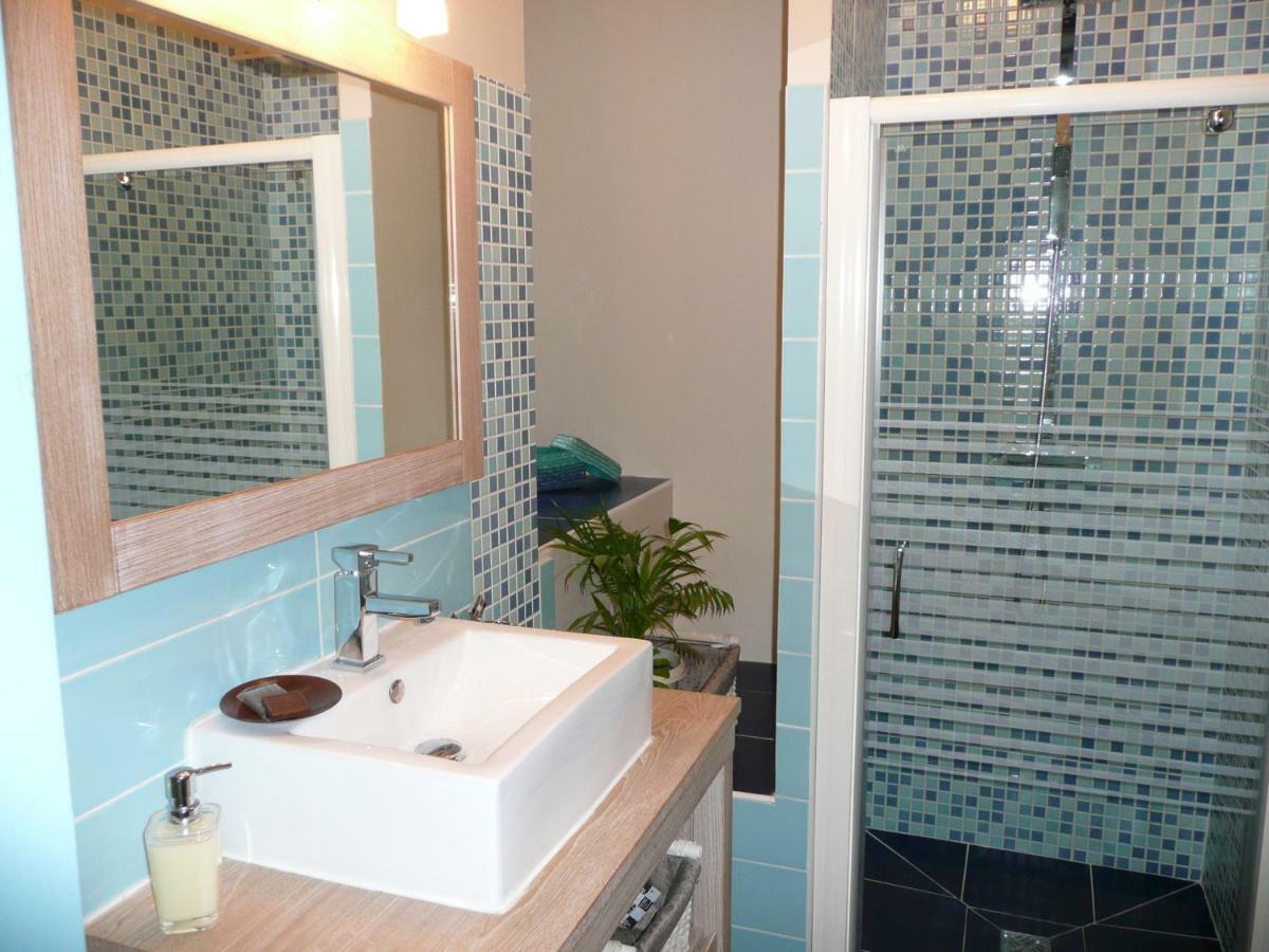 Mas Les Vieux Chenes Bed & Breakfast Lambesc Luaran gambar