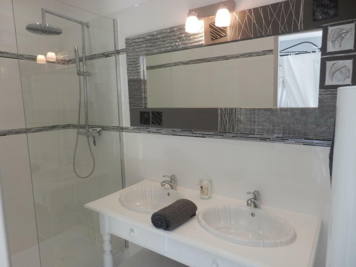 Mas Les Vieux Chenes Bed & Breakfast Lambesc Luaran gambar